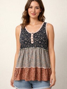 Mixed Floral Tiered Scoop Neck Tank Top in Black, Gray & Brown
